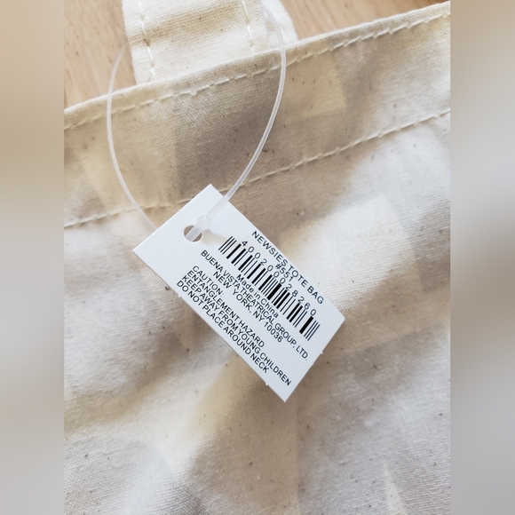 NEW Disney's Newsies Canvas Bag - Picture 3 of 3